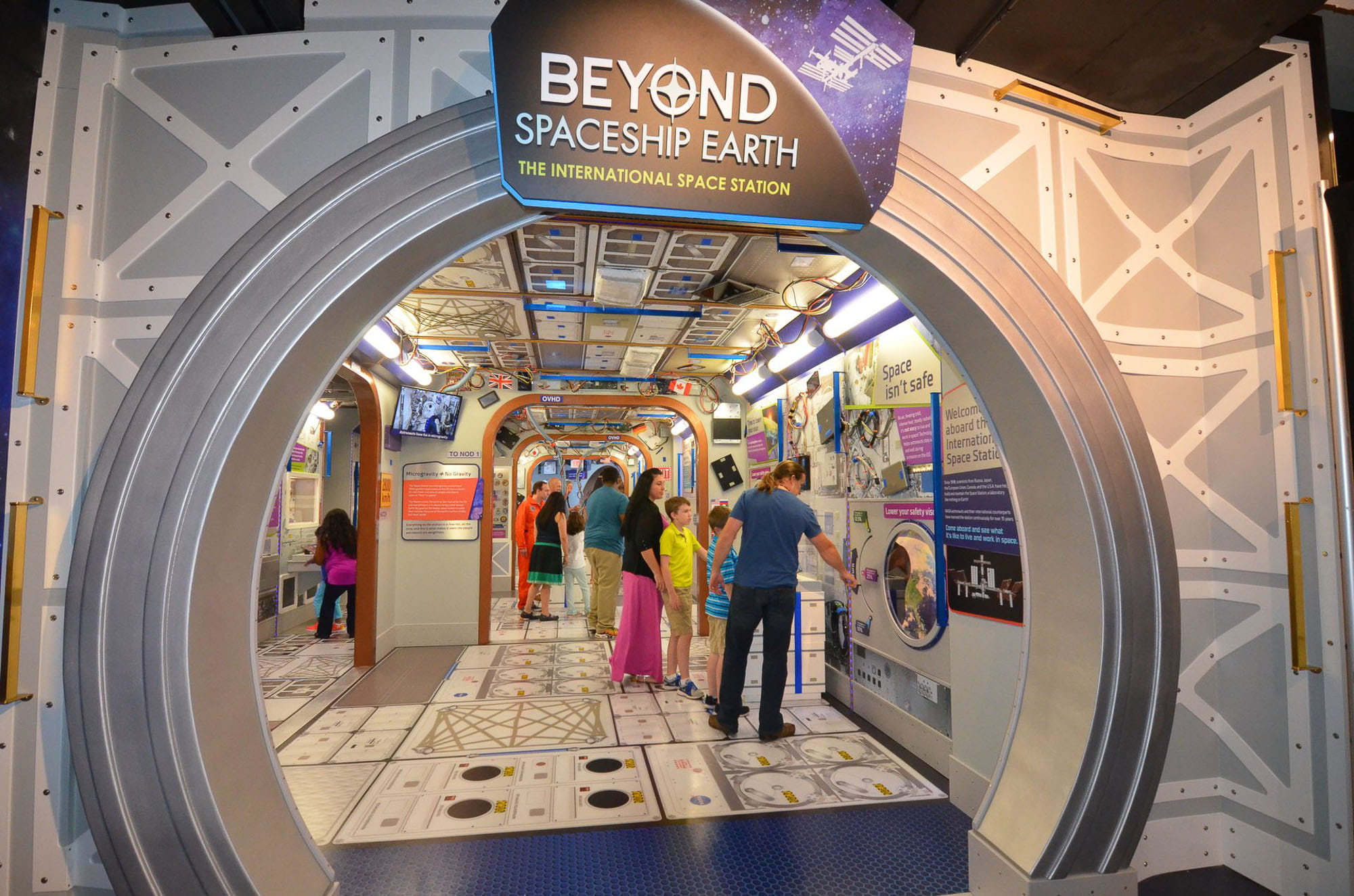 Childrens-Museum-Indianapolis-Beyond-Spaceship-Earth-003-large