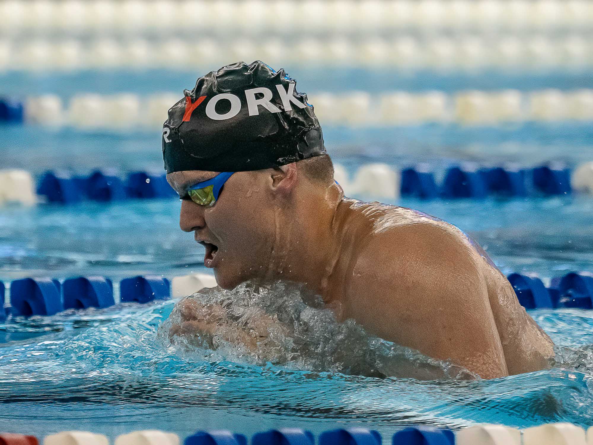 Three Simple Ways To Prevent Shoulder Pain When Swimming